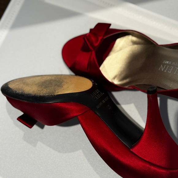 Red Satin Heels Size 38.5 - Picture 5 of 6